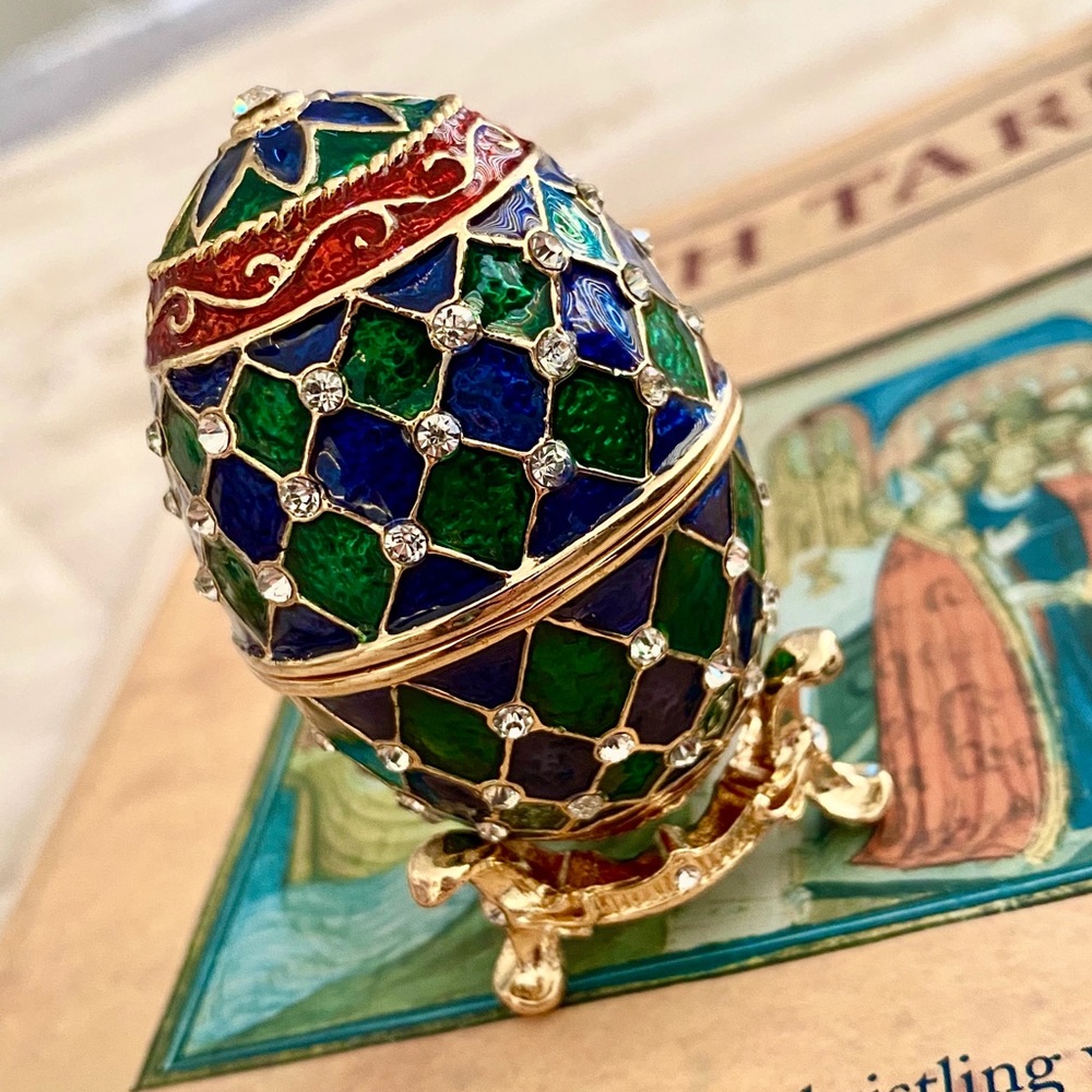 Fabregé inspired Egg with matching pendant